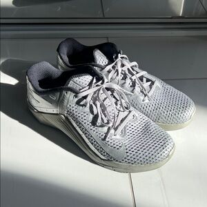 Nike Metcon 6 Premium 'Metallic Silver' training shoes